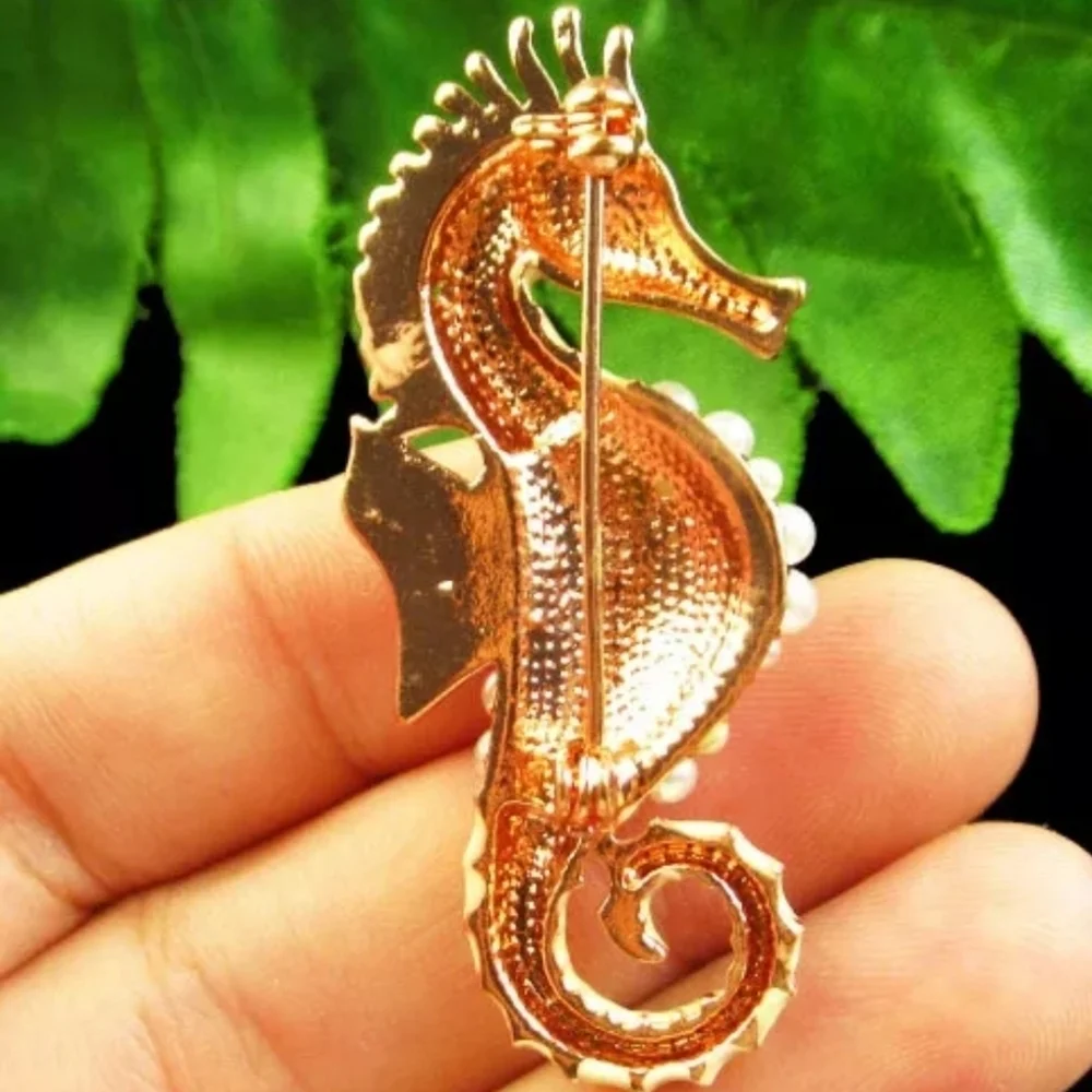 NEW Seahorse Pin Brooch Rose Gold Faux Pearl and Enamel
